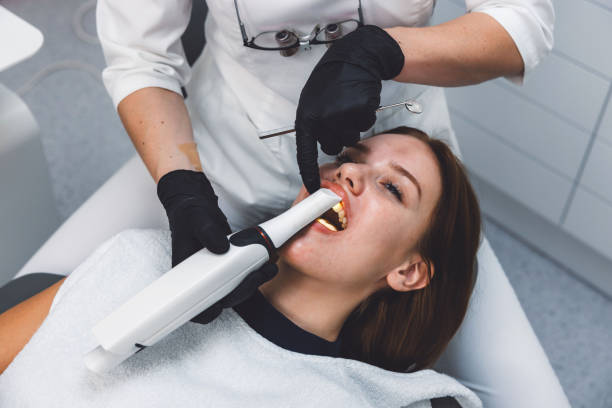 Best Emergency Tooth Extraction  in Venice, FL